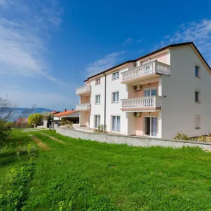 Maravera Apartment Povile